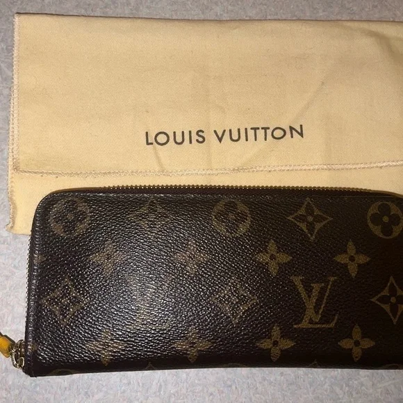 Louis Vuitton Portefeuil Clemence yellow Wallet w/dustbag. - Picture 11 of 11